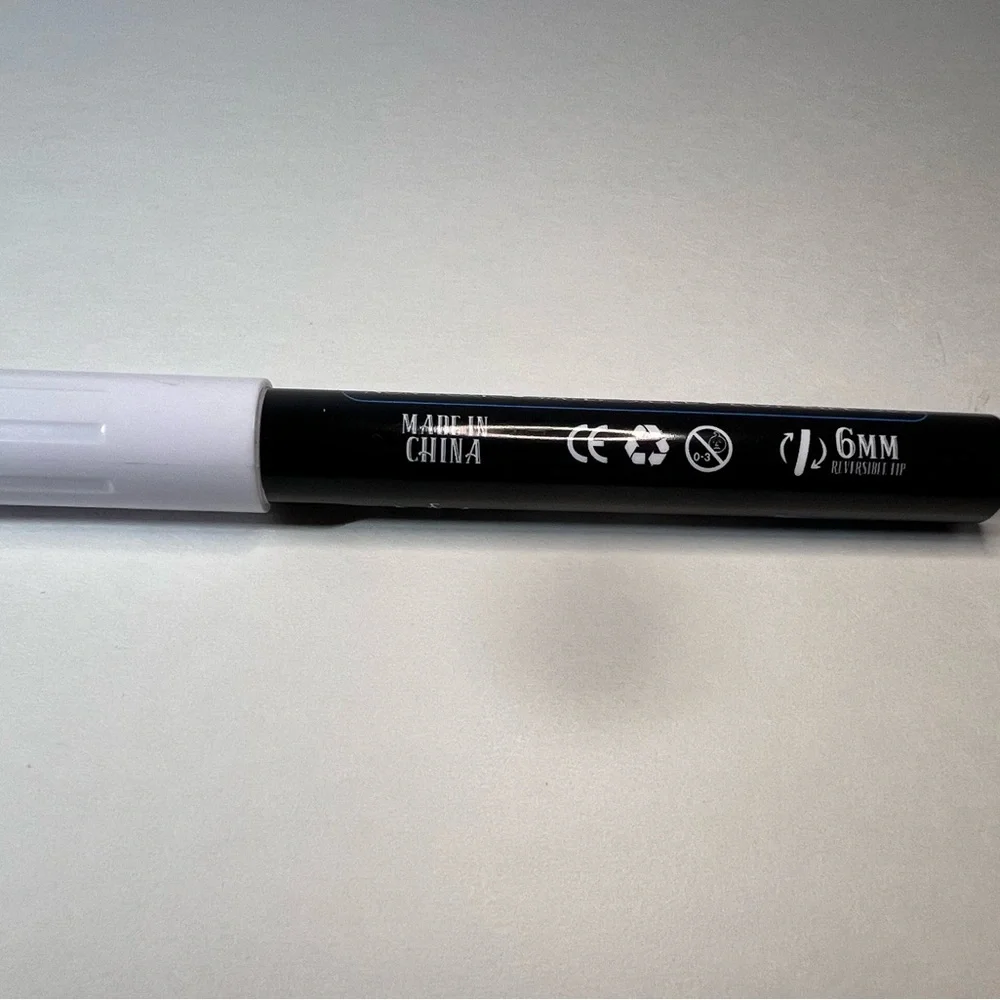 White & Yellow Marker